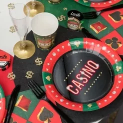 10 Assiettes en carton - Collection Casino