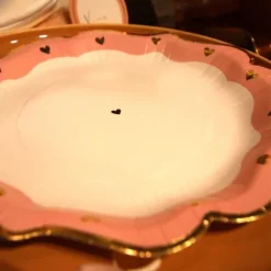 8 assiettes en carton - Diamètre 23 cm - Collection Baptême Blanc et Or - Couleur au choix
