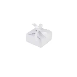 10 Boîtes Festonnées Blanches avec Rubans en Satin - 7 cm