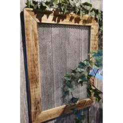 Cadre en bois avec grille