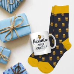 Coffret Cadeau Mug et Chaussettes - Parrain super chouette