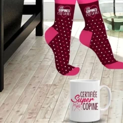Coffret Cadeau Mug et Chaussettes - Les copines c'est la vie !