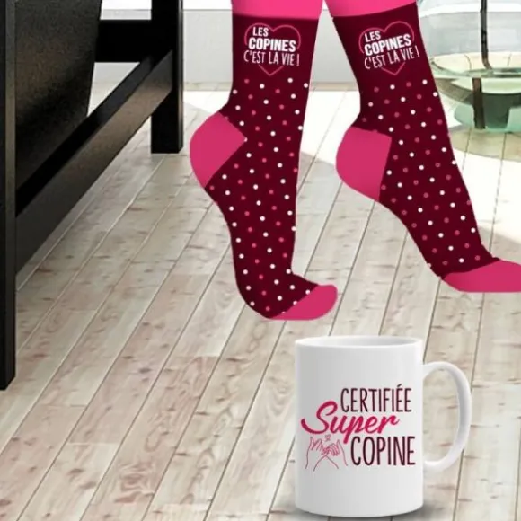 Coffret Cadeau Mug et Chaussettes - Les copines c'est la vie !