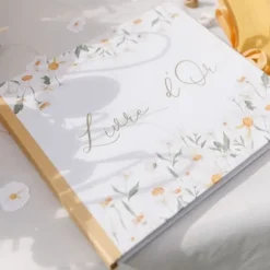 Livre d'or de 68 pages FSC® - 22 x 19 cm - Collection Daisy
