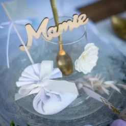 Marque-Place en Bois - Modèle au choix