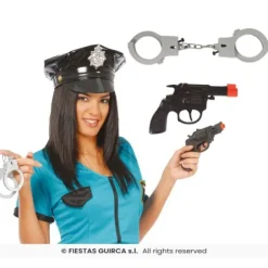 Pistolet et menottes de policier