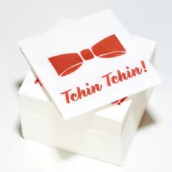 Sachet de 50 serviettes cocktail blanches "Nœud Papillon"