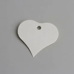 Sachet de 12 étiquettes en forme de coeur "Vitamine" - Ivoire nacré